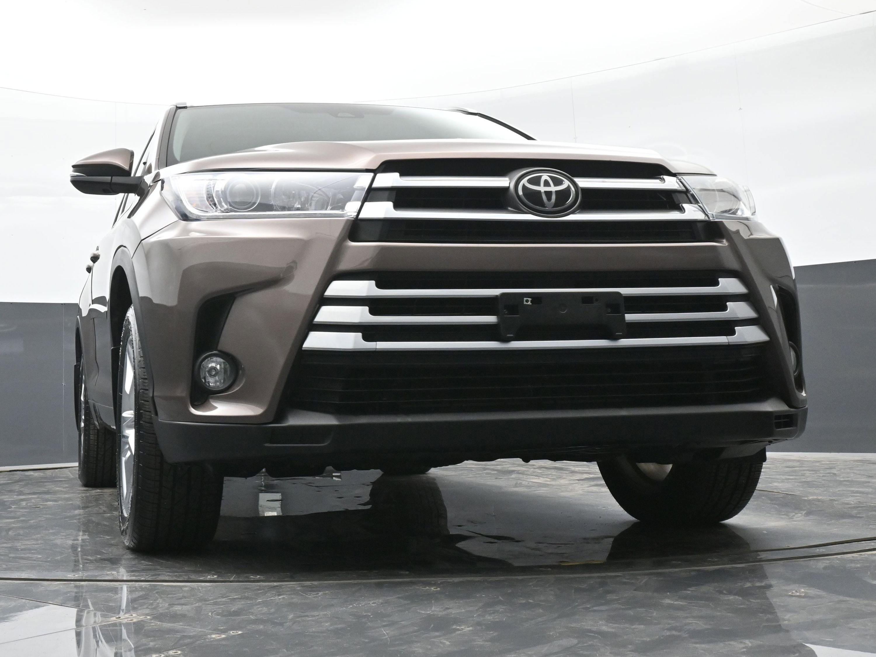 Used 2018 Toyota Highlander Limited w/ Protection Package #3 image 45