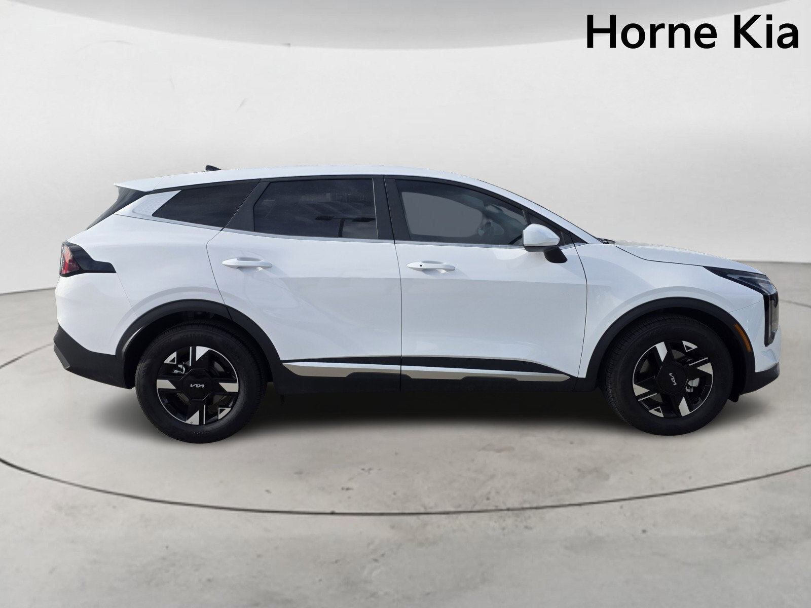 New 2026 Kia Sportage LX FWD image 3