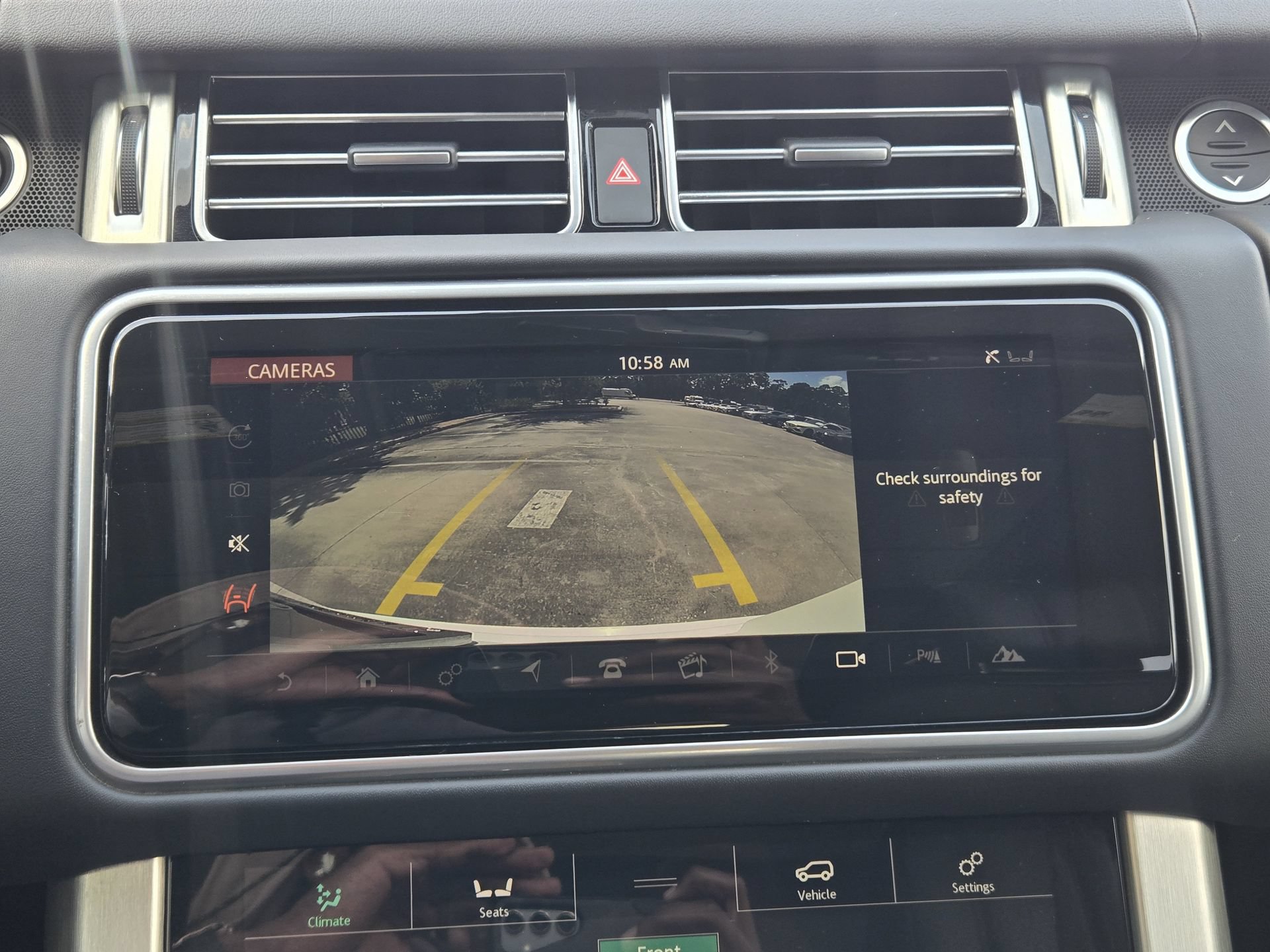 Used 2019 Land Rover Range Rover HSE AWD/4WD image 17
