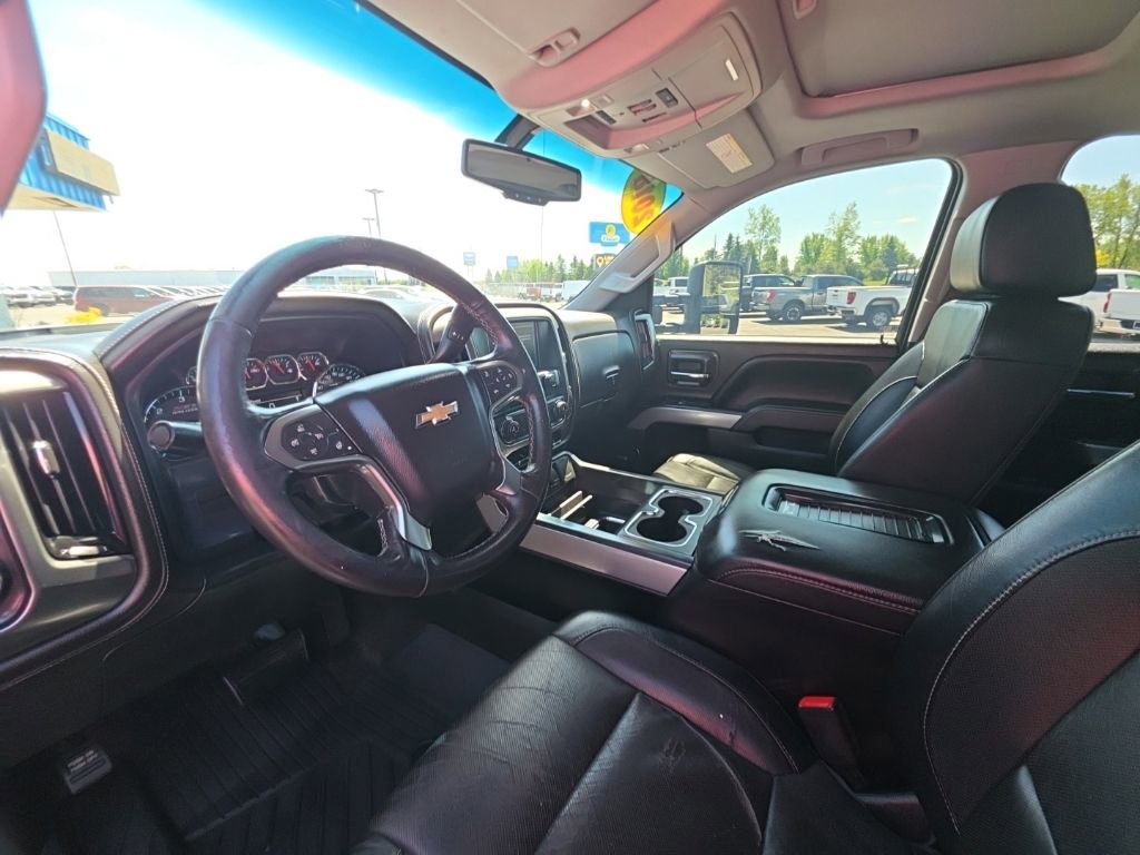 Used 2018 Chevrolet Silverado 2500 LTZ w/ Midnight Edition AWD/4WD image 17