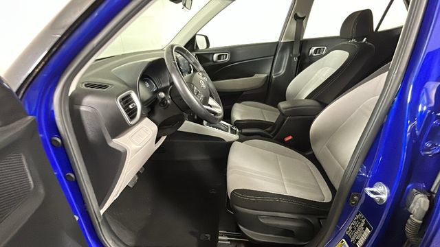 Certified 2023 Hyundai Venue SEL w/ Cargo Package FWD image 11