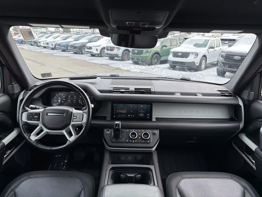 Used 2022 Land Rover Defender 110 X-Dynamic HSE image 24