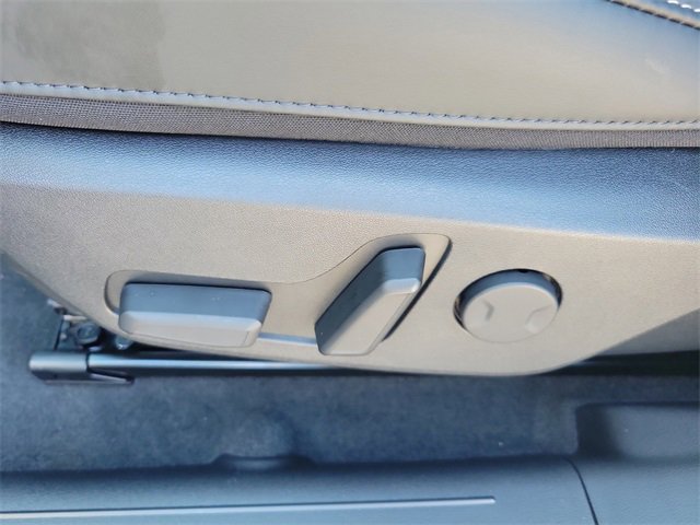 New 2025 Kia EV6 Light w/ Light LR Technology Package image 17