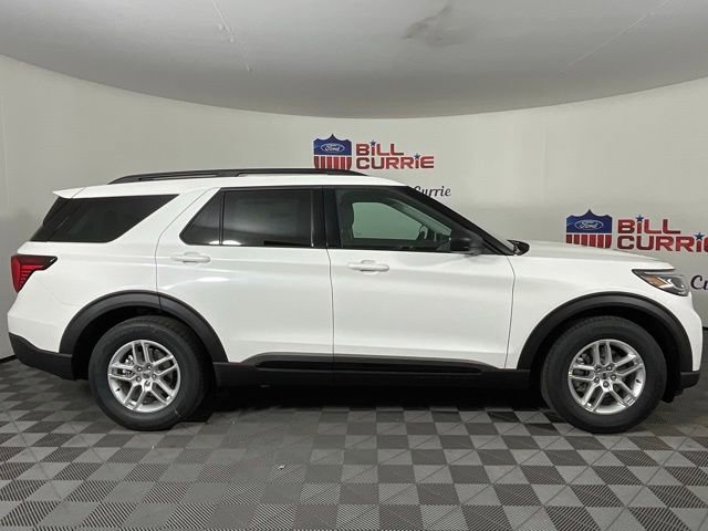 New 2026 Ford Explorer Active RWD image 2