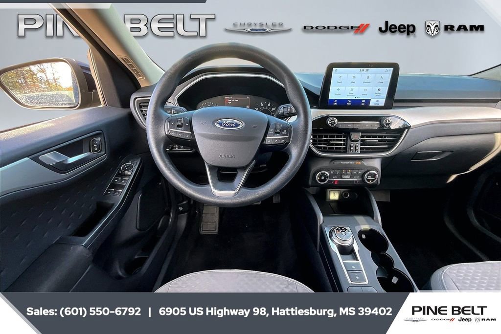 Used 2020 Ford Escape SE image 5