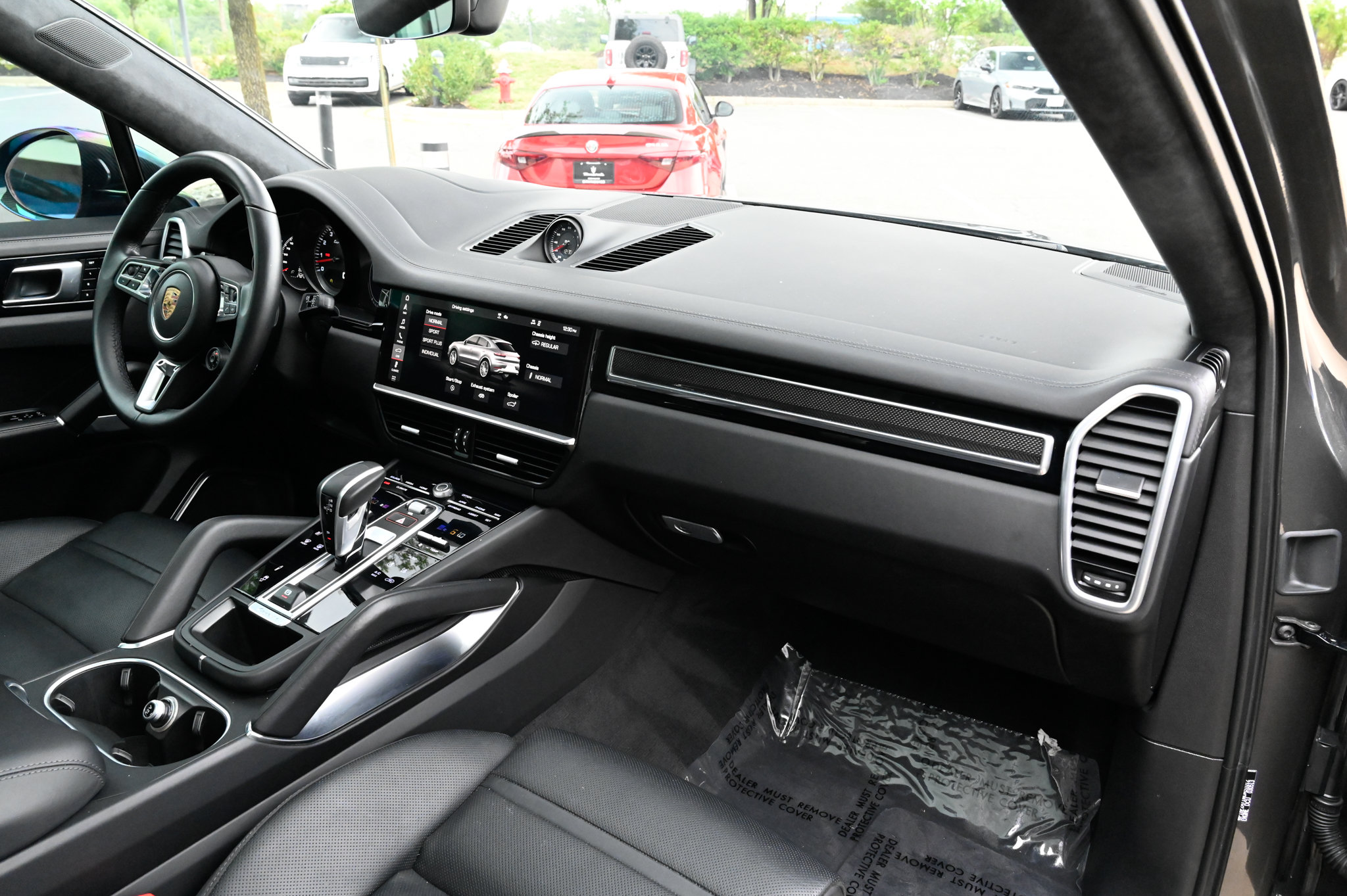 Used 2021 Porsche Cayenne Turbo AWD/4WD image 55