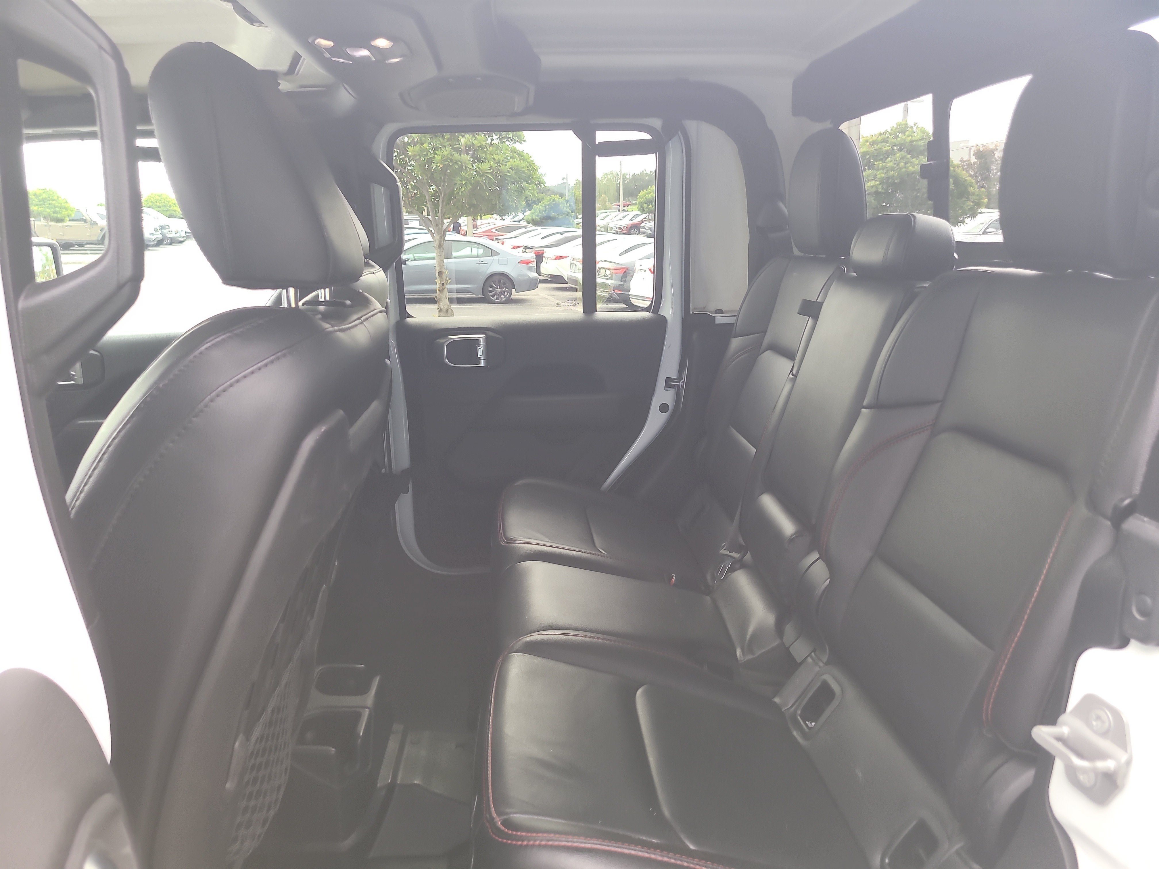Used 2020 Jeep Gladiator Rubicon AWD/4WD image 14