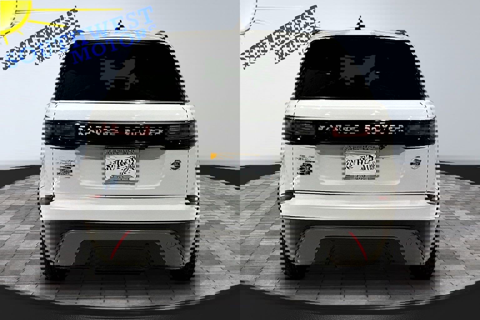 Used 2019 Land Rover Range Rover Velar S image 5