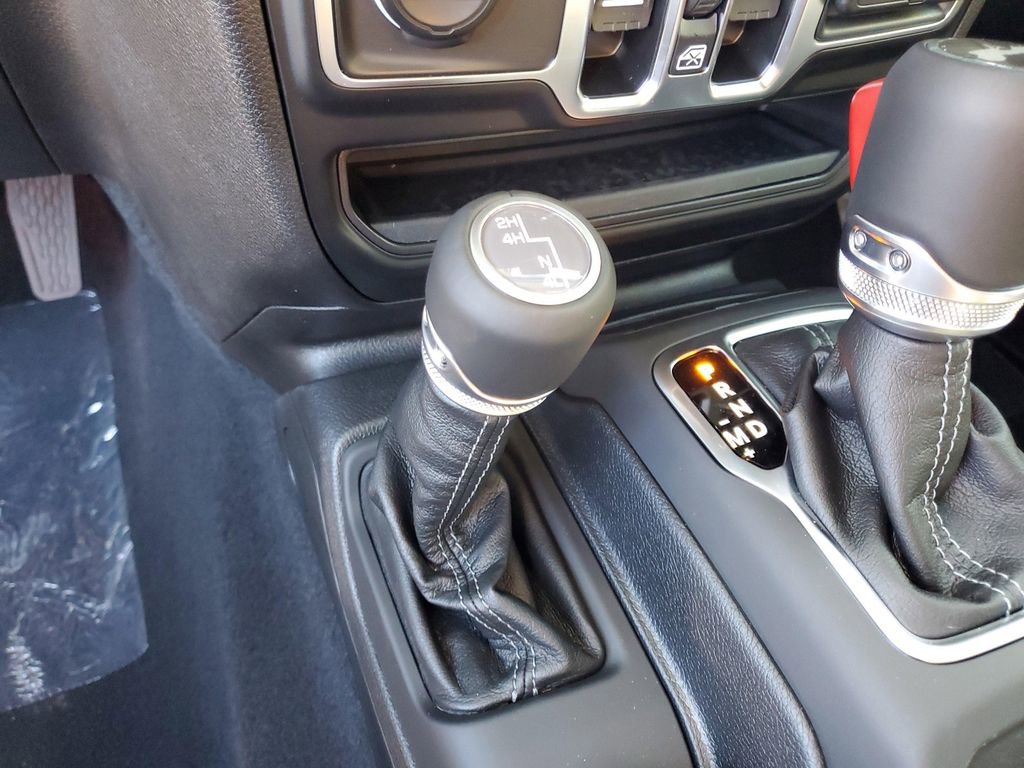 New 2025 Jeep Wrangler Sahara image 29