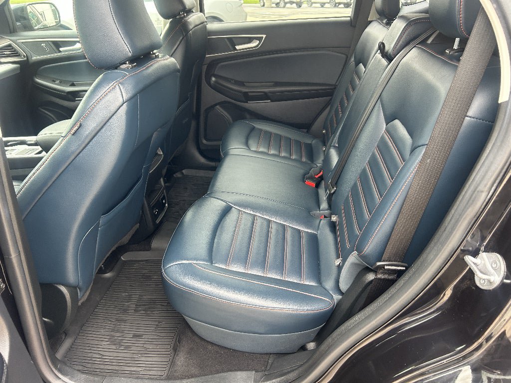 Used 2022 Ford Edge SEL w/ Sport Appearance Package AWD/4WD image 16