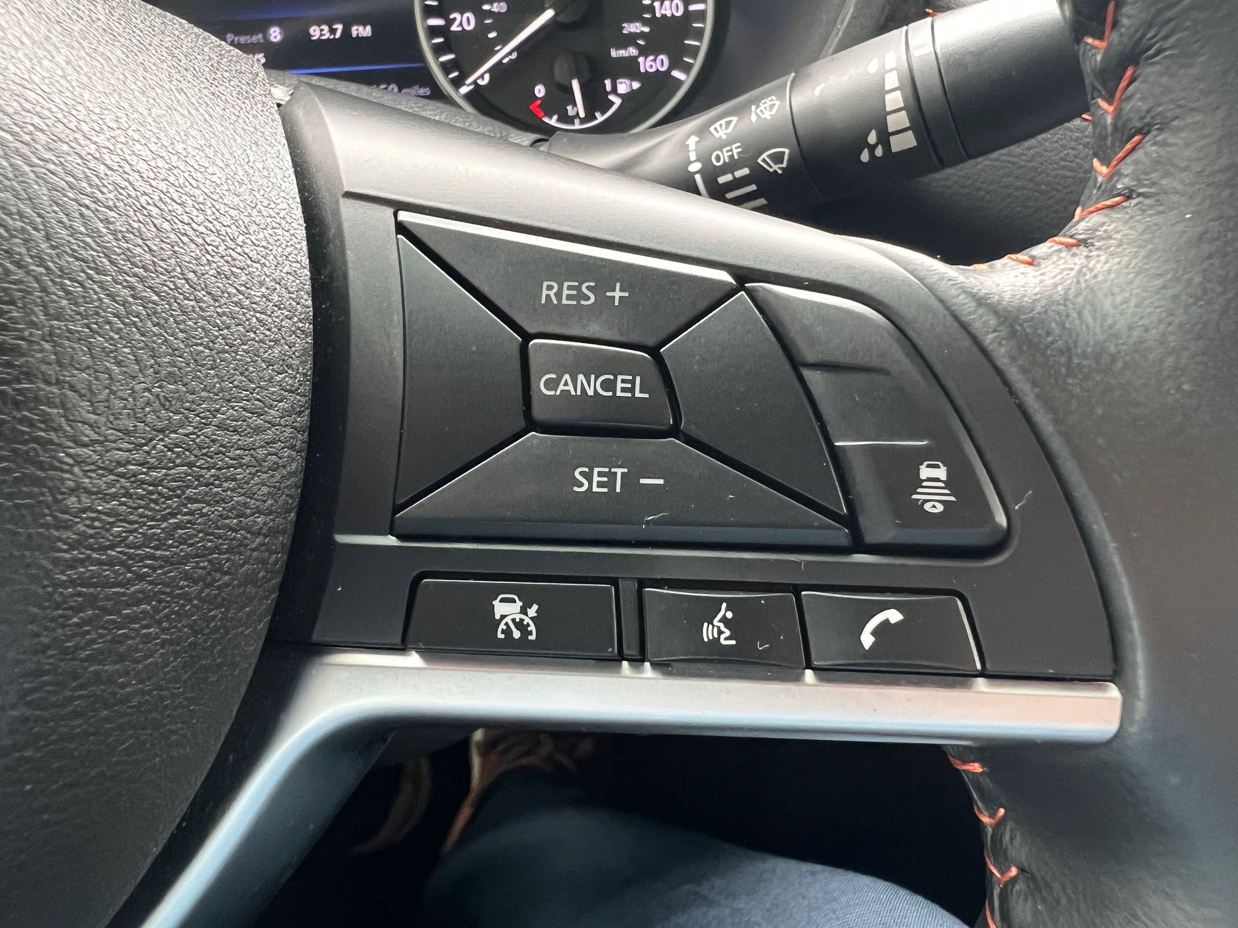 Used 2024 Nissan Sentra SR FWD image 17