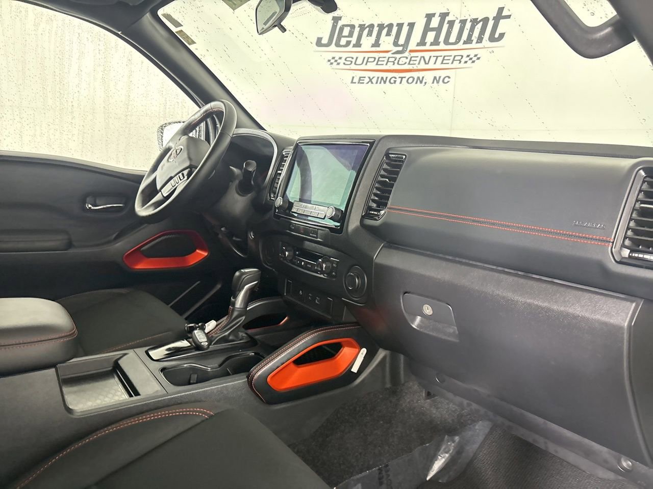 Used 2024 Nissan Frontier Pro-X w/ Technology Package image 31