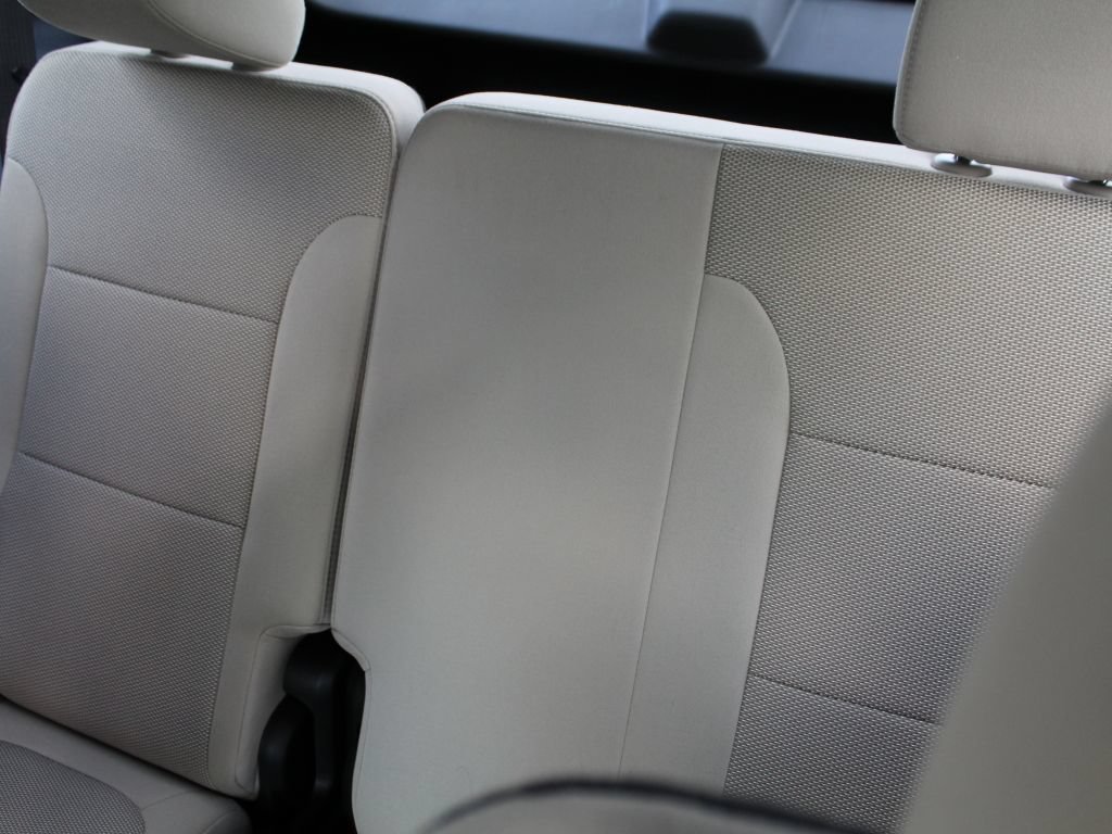 Used 2022 Chevrolet Traverse LT FWD image 11