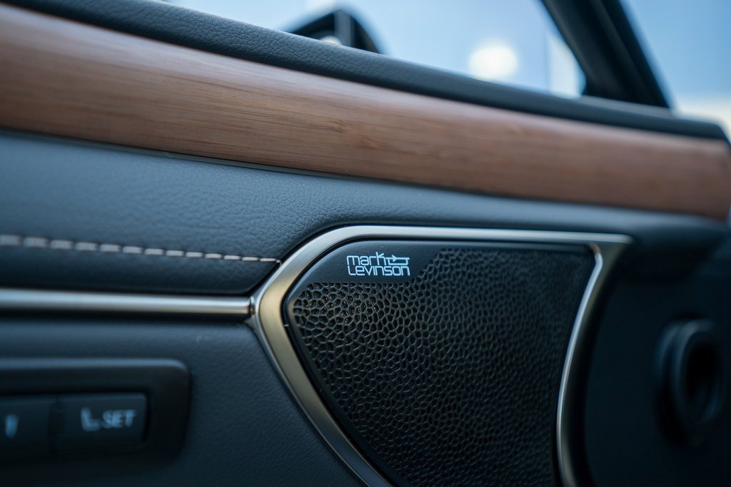 New 2025 Lexus ES 350 Ultra Luxury image 24