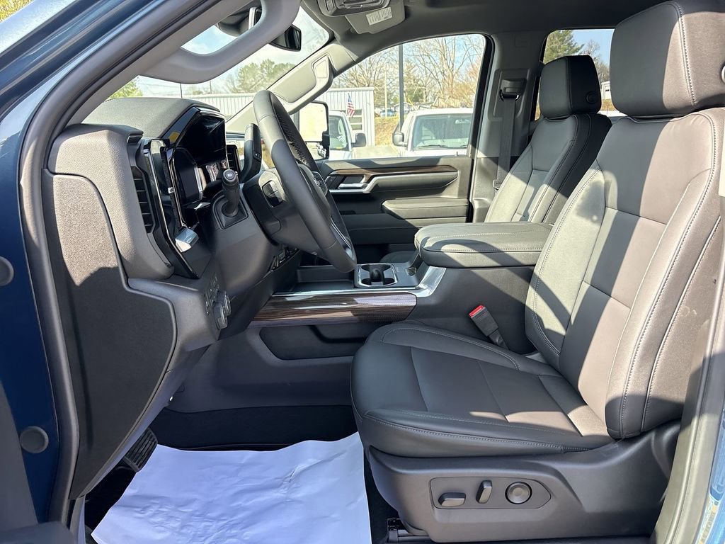 New 2026 Chevrolet Silverado 2500 LT w/ Trail Boss Package image 21