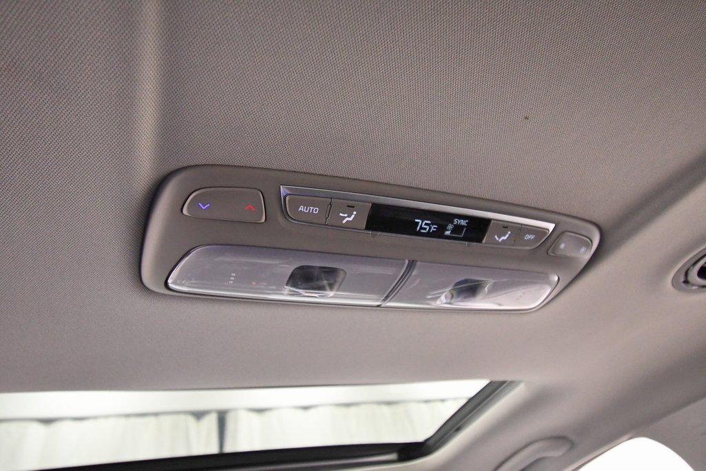 Certified 2022 Kia Telluride EX w/ EX Premium Package image 16