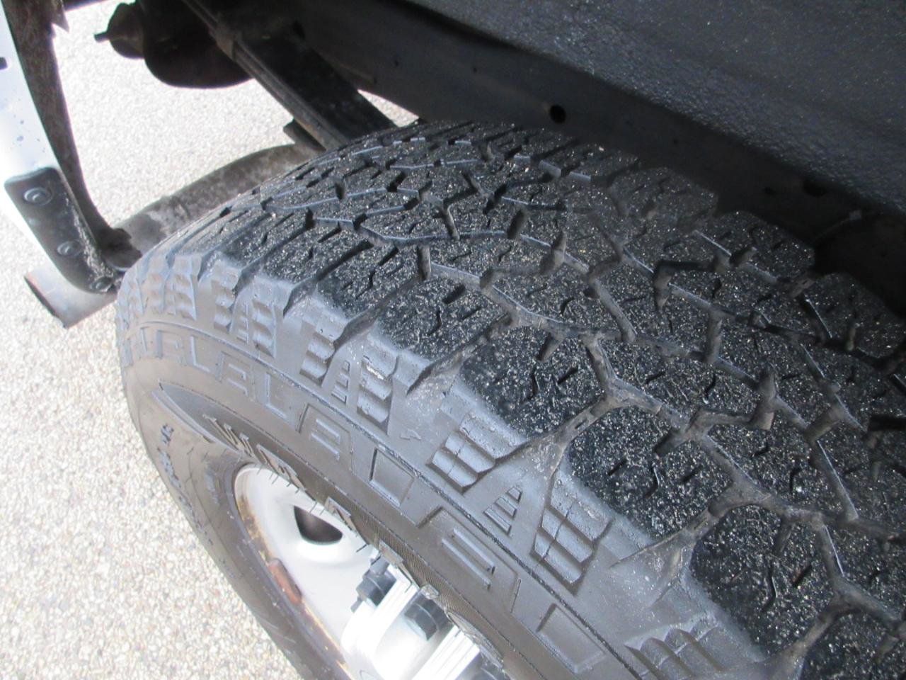 Used 2021 Chevrolet Express 2500 w/ Driver Convenience Package image 17