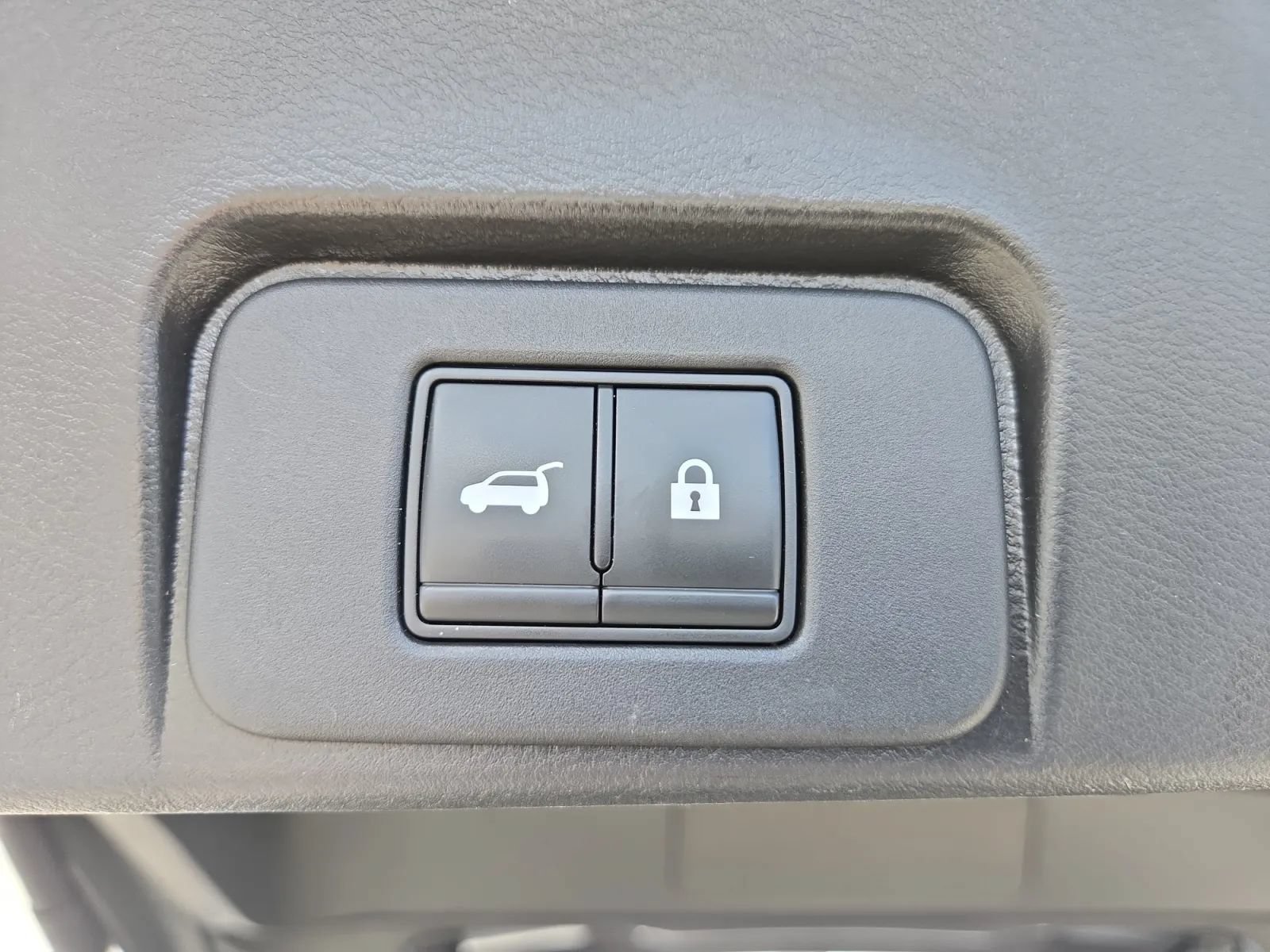 Used 2022 Nissan Rogue SV w/ SV Premium Package AWD/4WD image 28