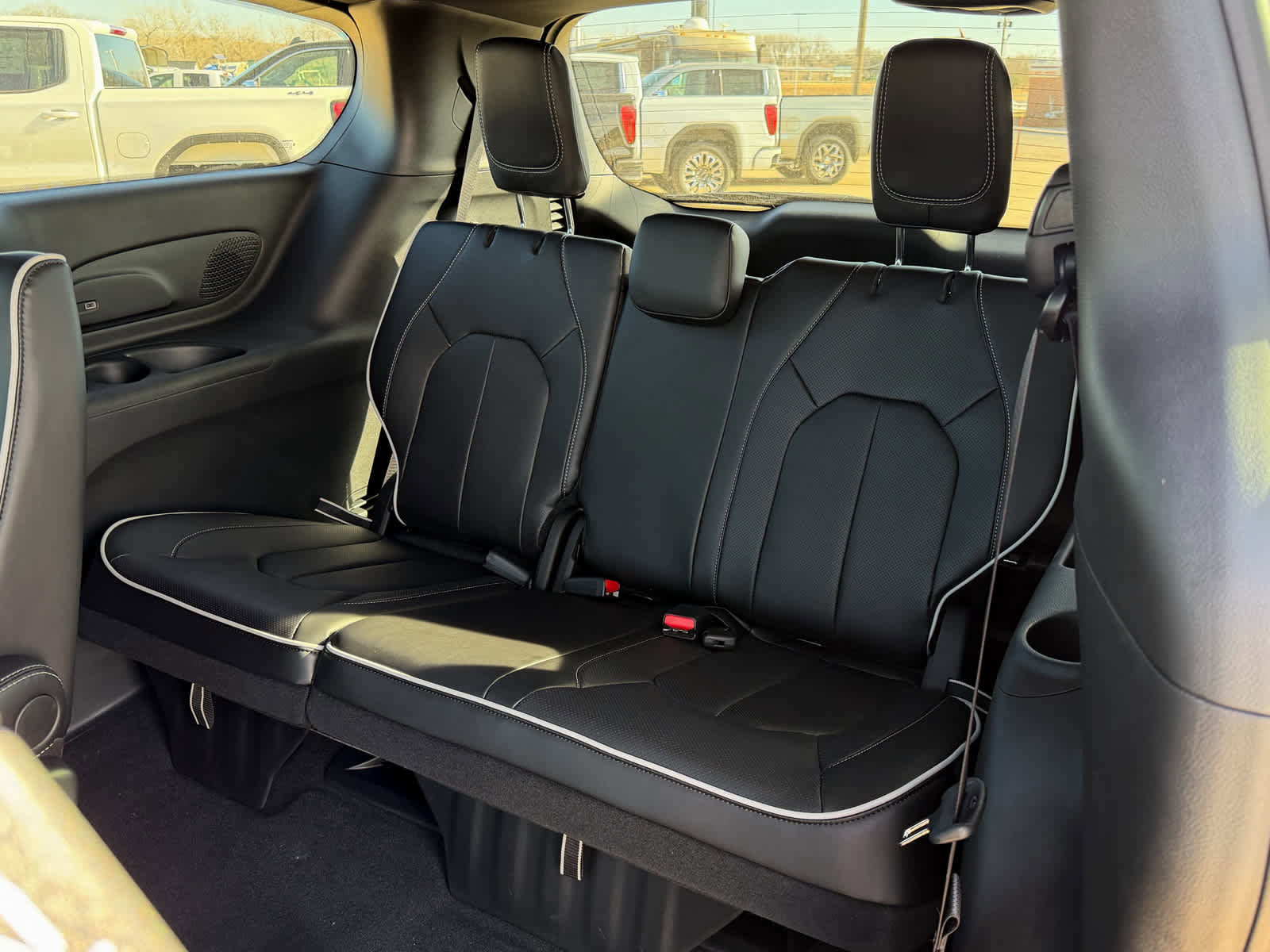 New 2026 Chrysler Pacifica Limited w/ S Appearance Package image 74