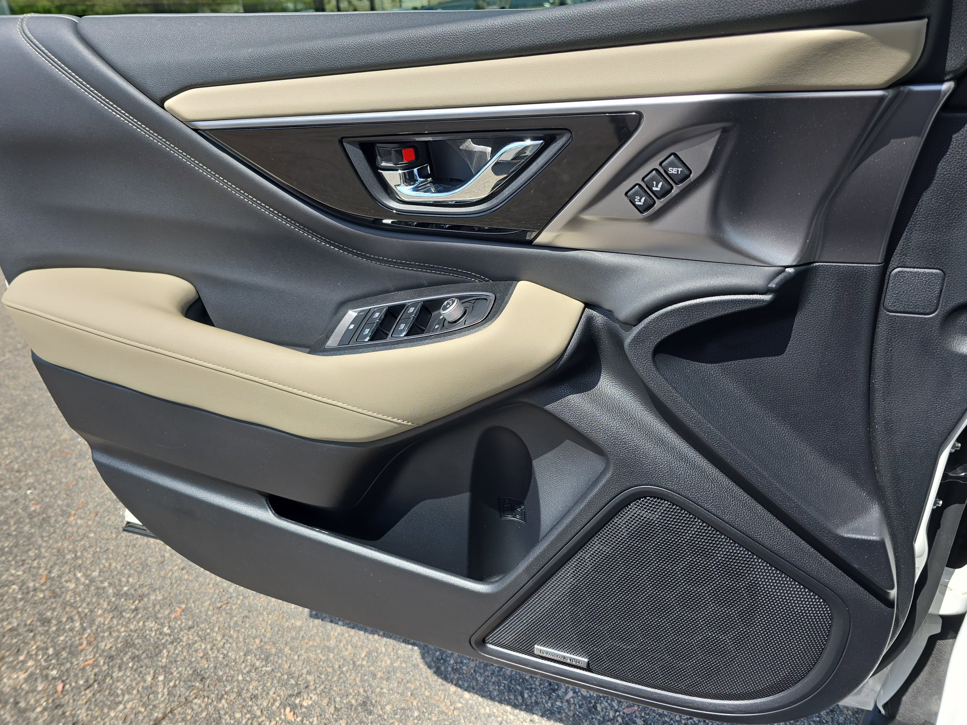 Used 2022 Subaru Outback Limited image 27