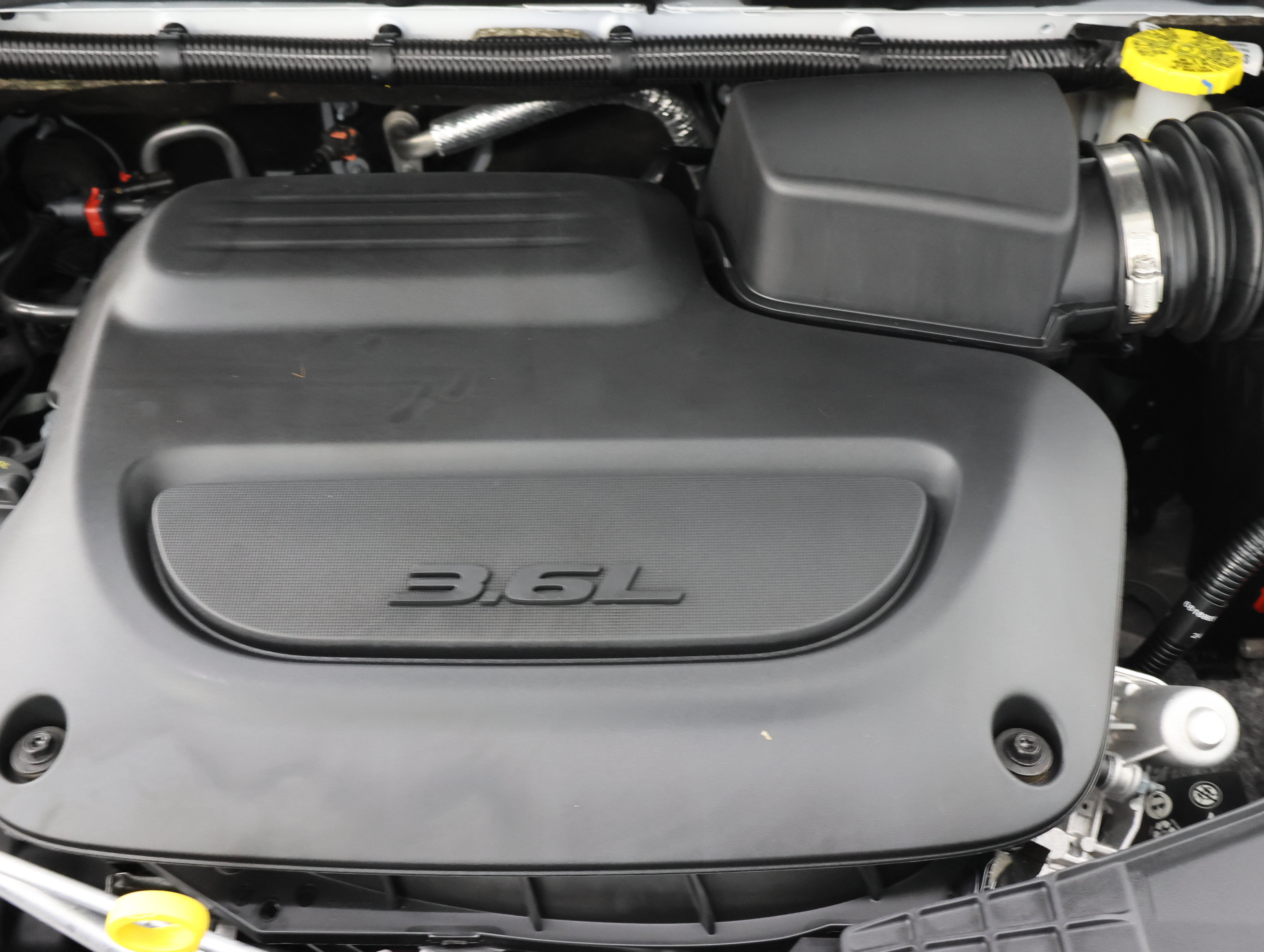 Used 2024 Chrysler Pacifica Touring-L FWD image 19