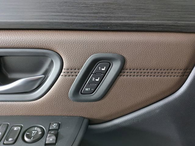 New 2026 Honda Pilot Touring image 12