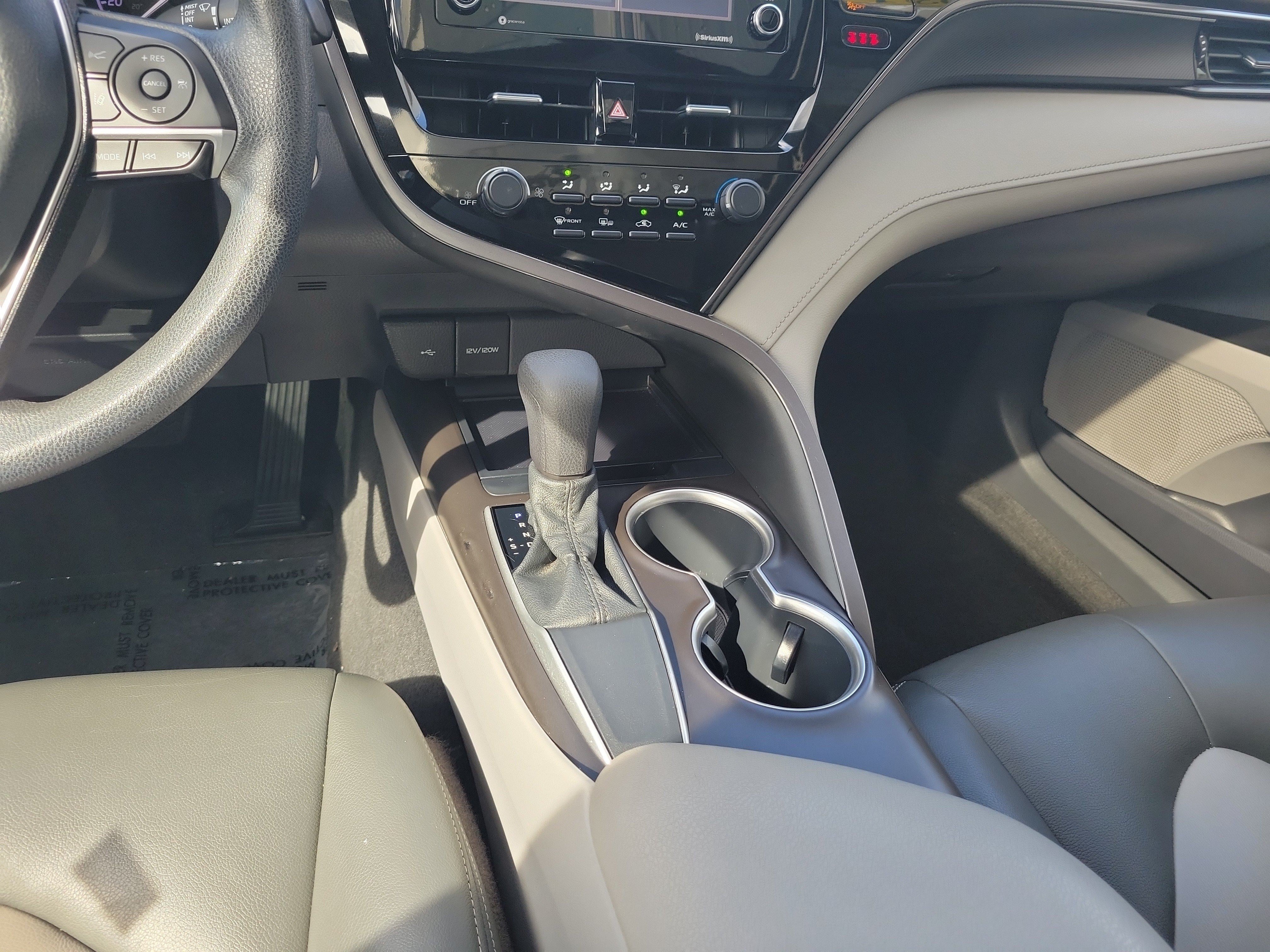 Used 2021 Toyota Camry LE w/ Convenience Package FWD image 18