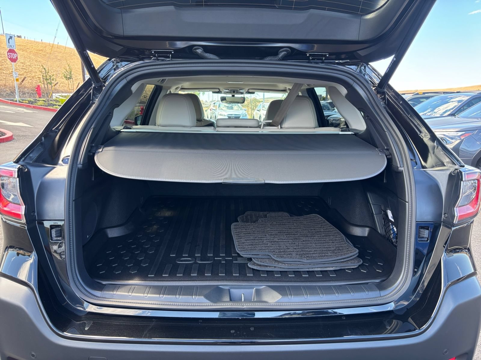 Certified 2025 Subaru Outback Limited AWD/4WD image 20