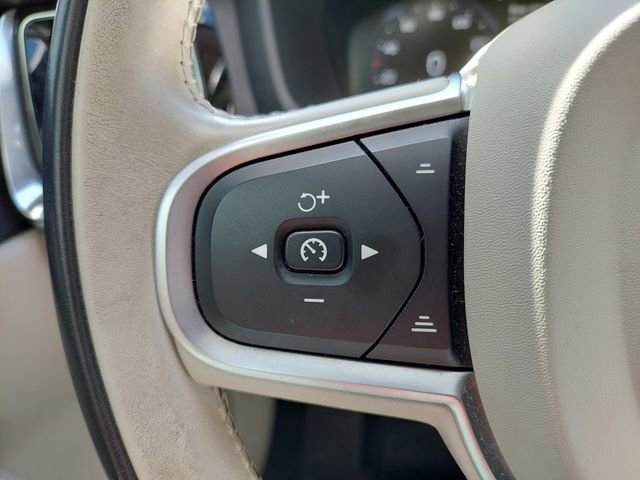 Used 2022 Volvo S60 B5 Momentum w/ Premium Package FWD image 34