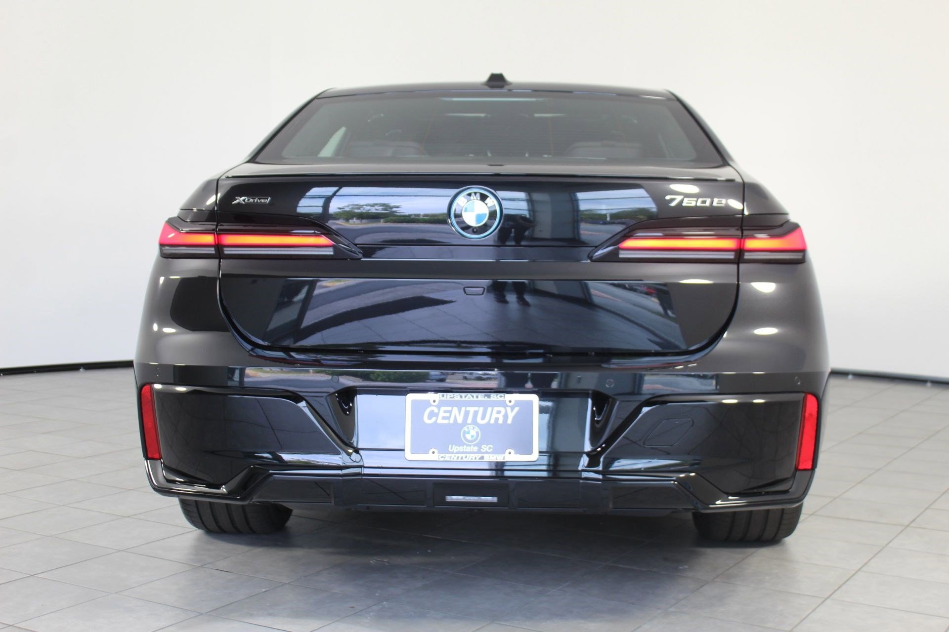 New 2026 BMW 750e xDrive w/ Executive Package image 9