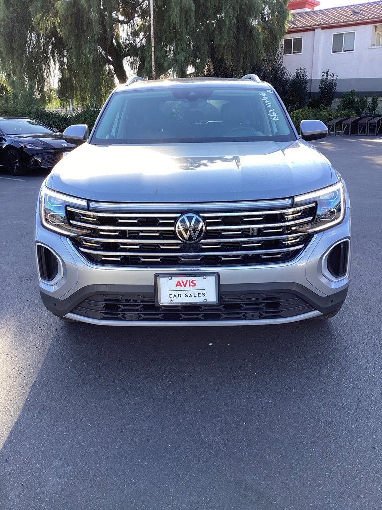 Used 2025 Volkswagen Atlas SEL image 5