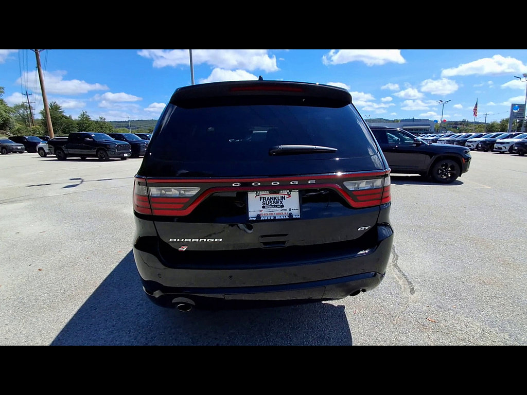 Used 2025 Dodge Durango GT AWD/4WD image 7