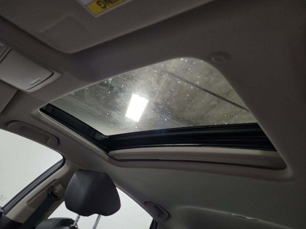 Used 2019 Honda Accord Touring image 14