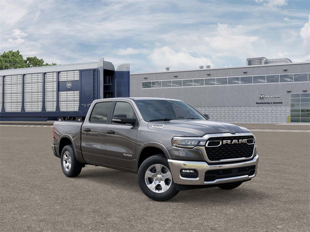 New 2025 RAM 1500 2WD Crew Cab image 4