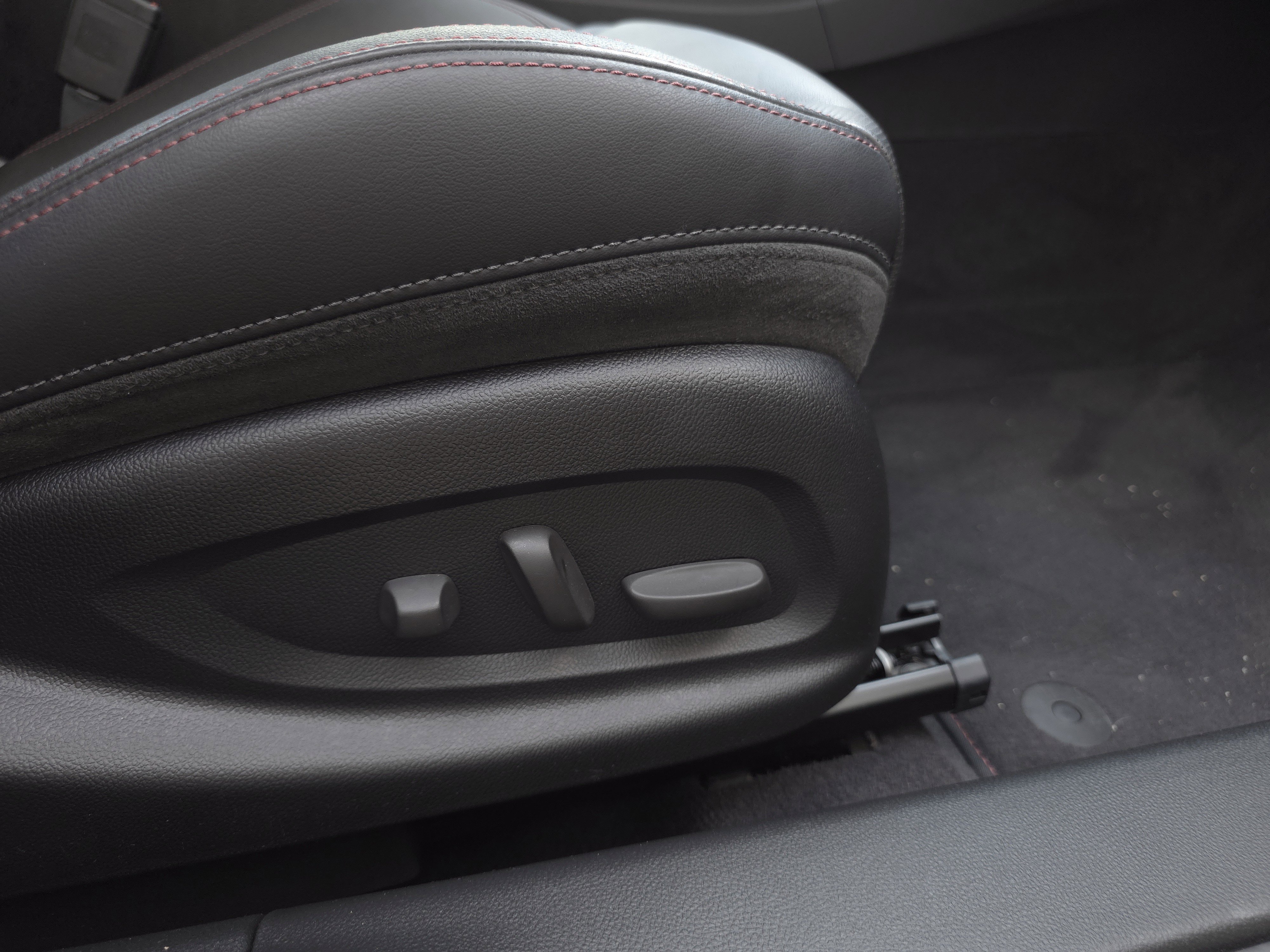 Used 2014 Chevrolet SS image 38