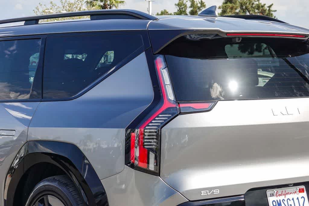 Certified 2024 Kia EV9 GT-Line AWD/4WD image 7