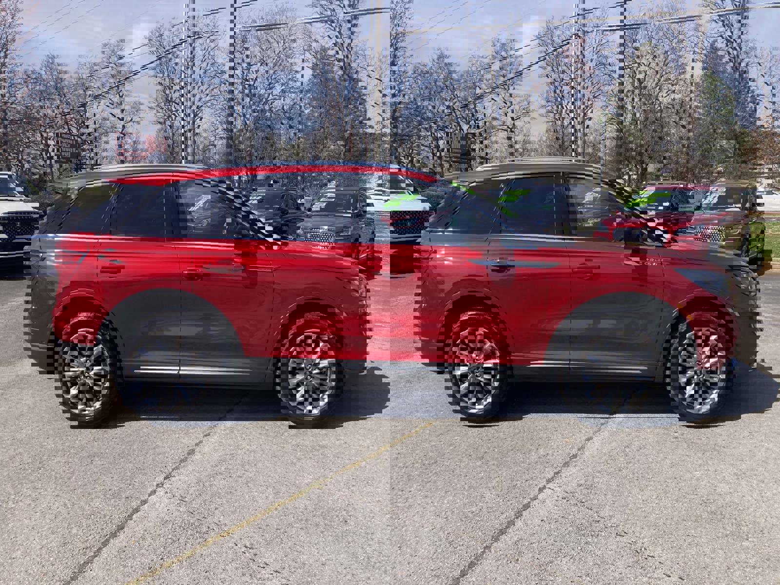 Certified 2022 Lincoln Corsair FWD w/ Premium Package image 2