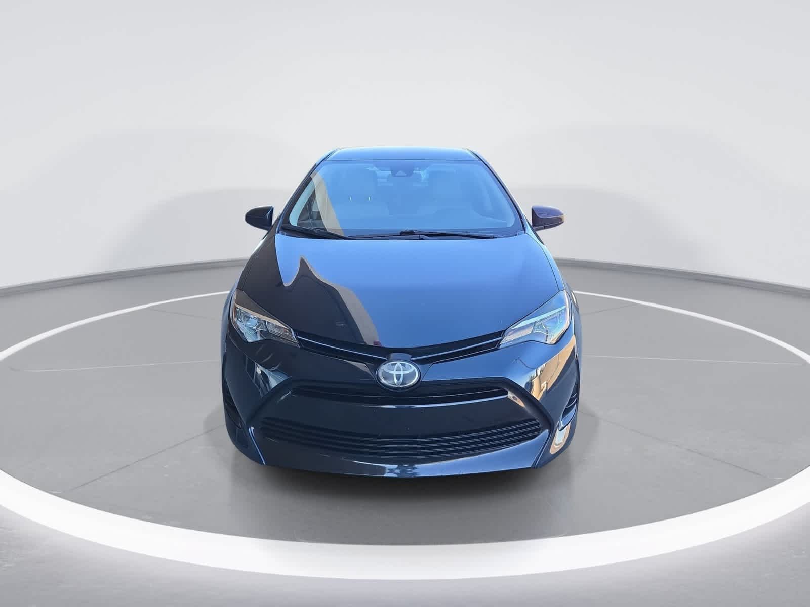 Used 2019 Toyota Corolla LE w/ Carpet Mat Package (TMS) FWD image 3