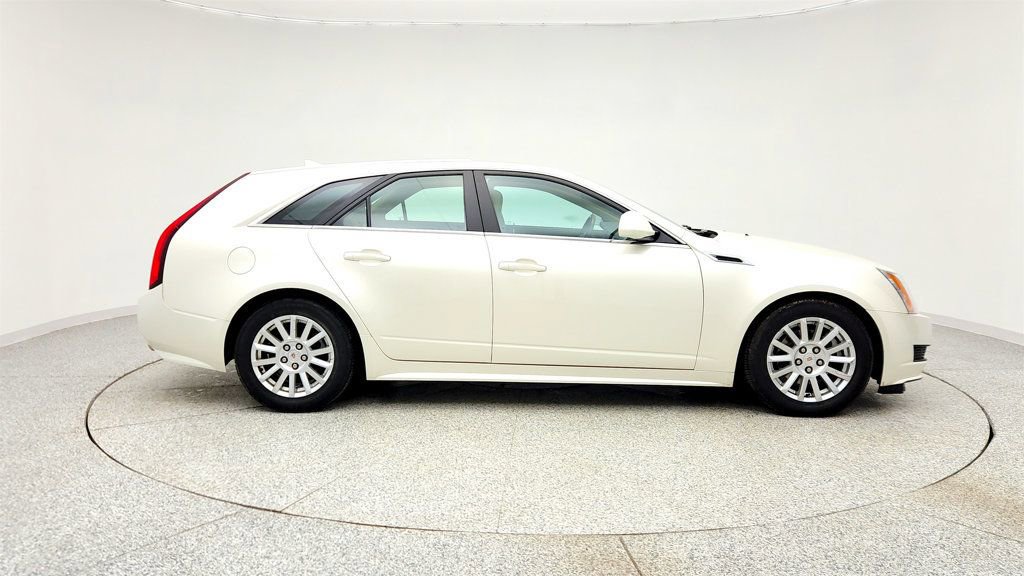 Used 2011 Cadillac CTS Luxury image 4