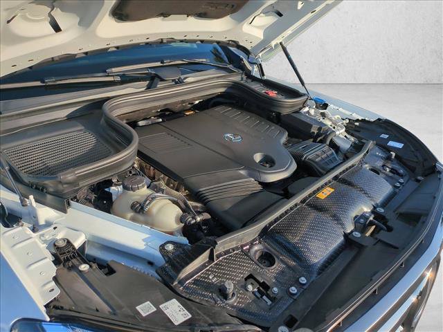 Used 2025 Mercedes-Benz GLS 450 4MATIC image 26