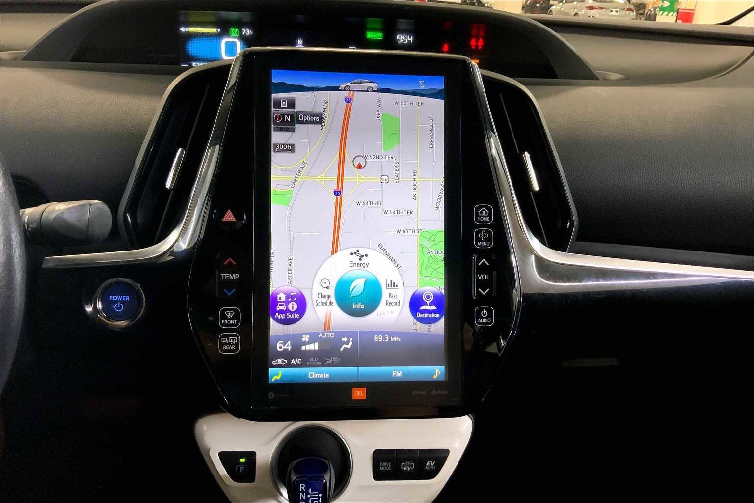 Used 2017 Toyota Prius Prime Advanced image 34