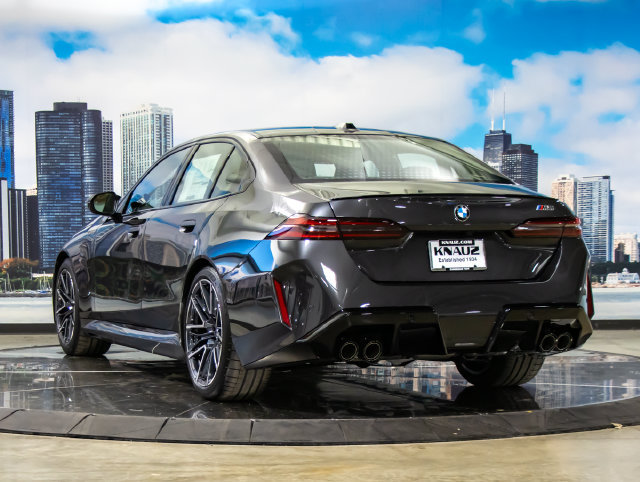 New 2027 BMW M5 w/ Executive Package AWD/4WD image 9