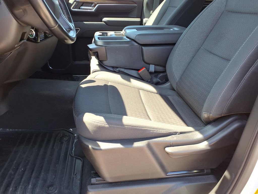 Used 2024 Chevrolet Silverado 2500 LT image 22