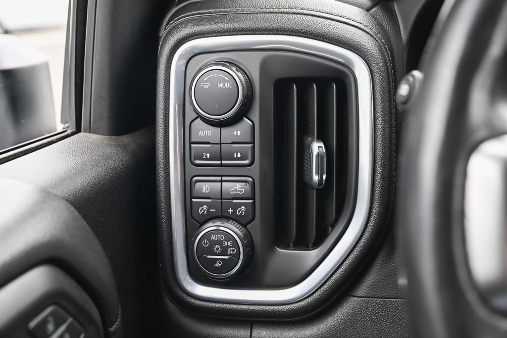 Used 2021 Chevrolet Silverado 2500 LTZ w/ LTZ Premium Package AWD/4WD image 36