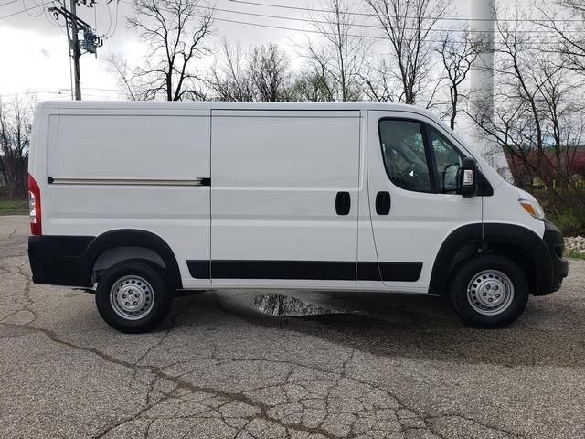 Used 2025 RAM ProMaster 2500 w/ Convenience Group FWD image 2