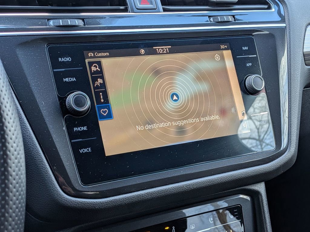 Used 2022 Volkswagen Tiguan SEL R-Line image 24