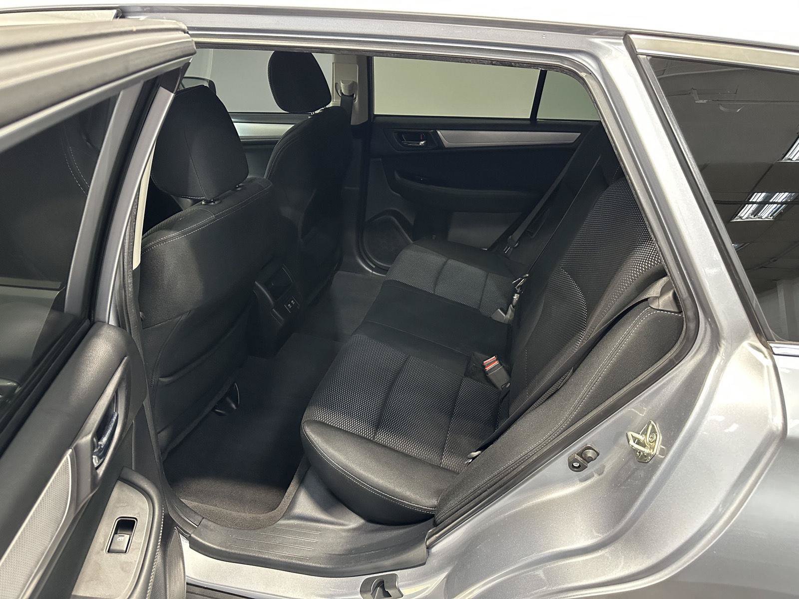 Used 2019 Subaru Outback 2.5i Premium w/ Popular Package #2 AWD/4WD image 27