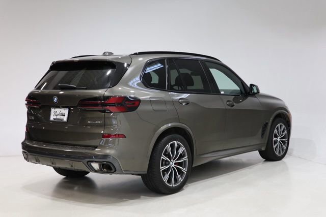 Used 2024 BMW X5 xDrive40i w/ M Sport Package AWD/4WD image 7