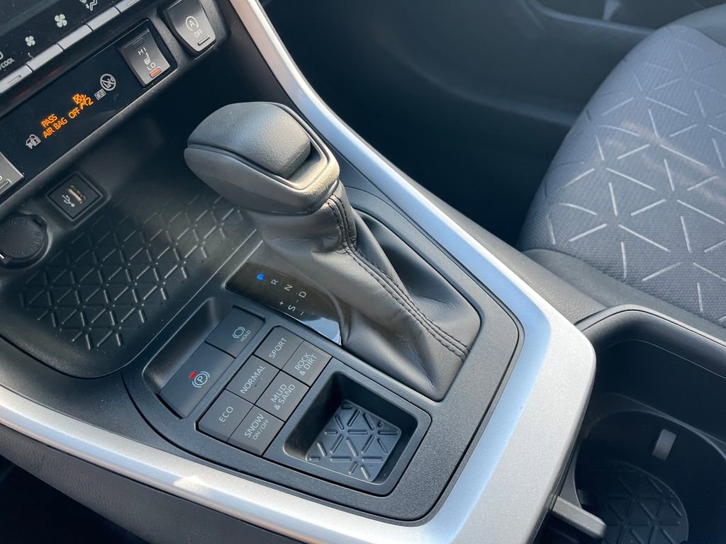 New 2025 Toyota RAV4 XLE image 25