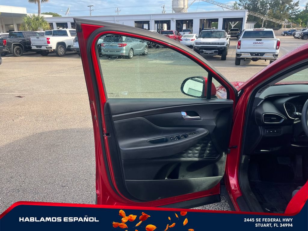 Used 2020 Hyundai Santa Fe SE w/ Cargo Package FWD image 11